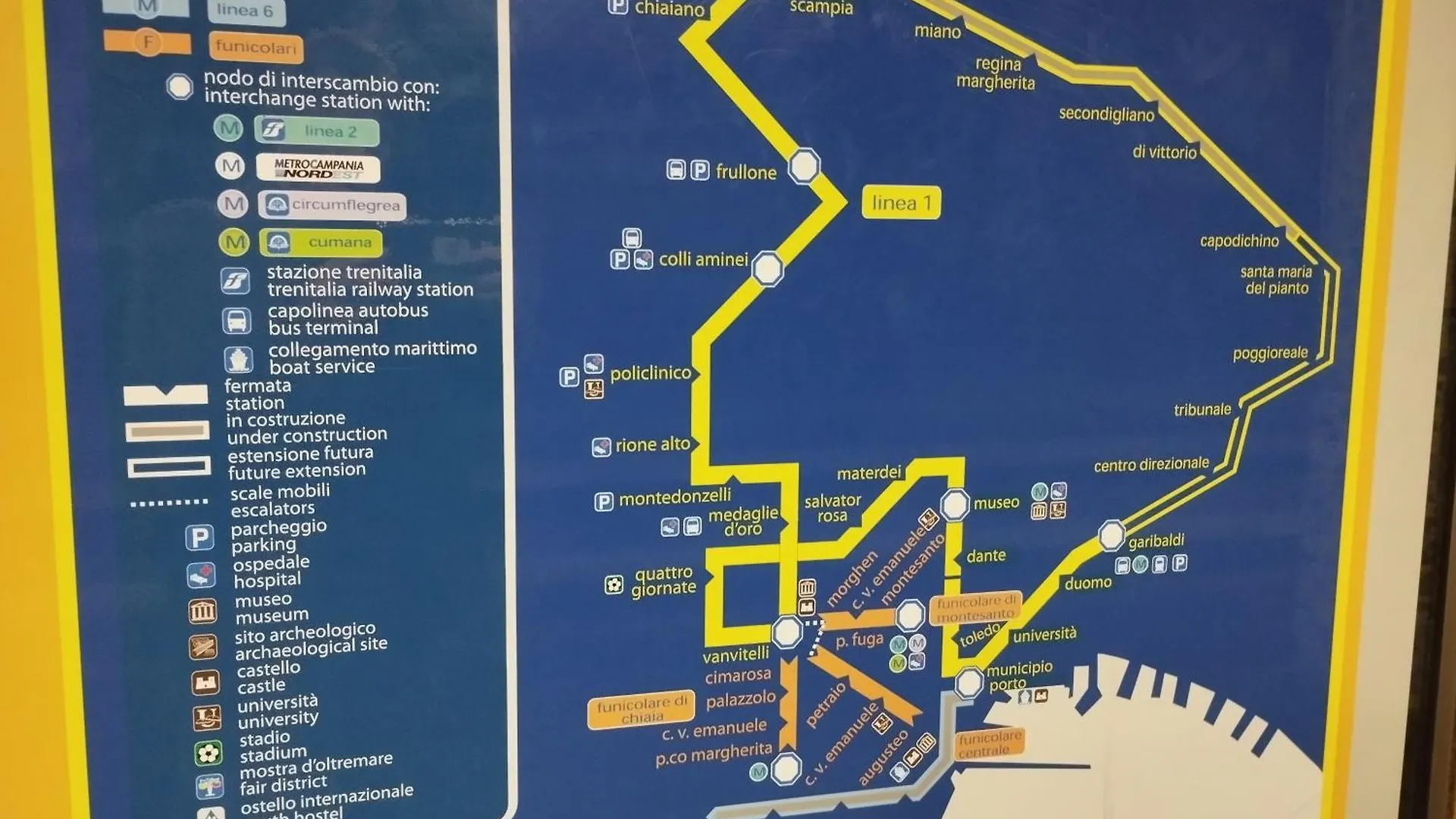 La Stanza Di Zoe Della Luna D'Irene Naples Italie