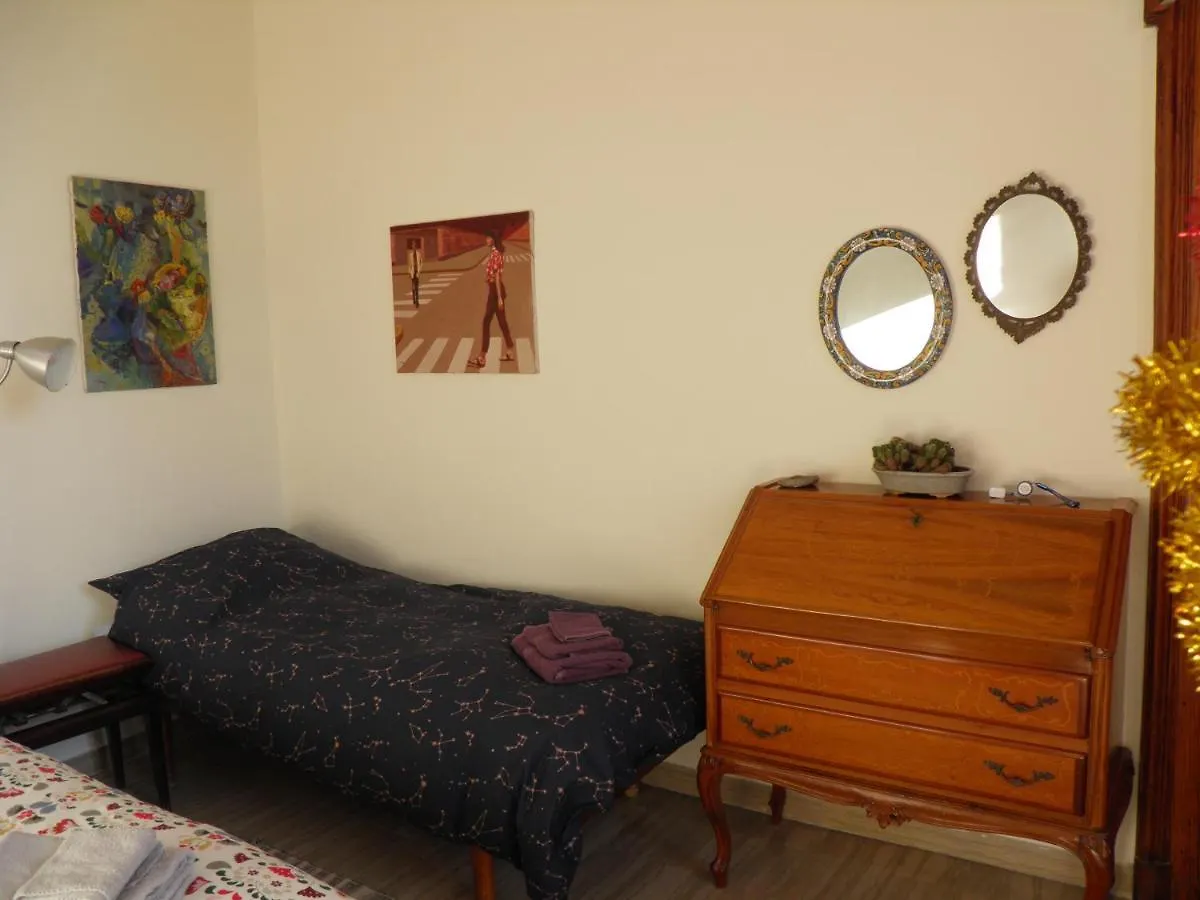Guest house La Stanza Di Zoe Della Luna D'Irene Naples Italy